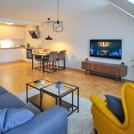 Strict City Apartments Любляна Екстериор снимка
