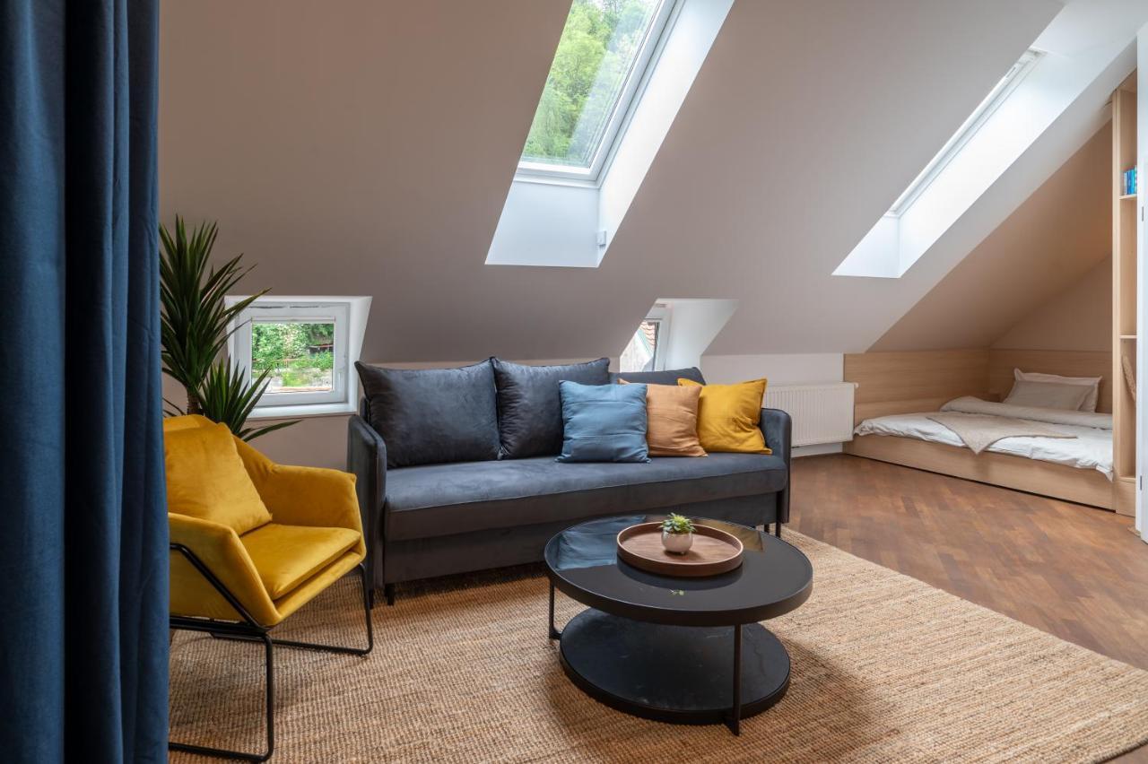 Strict City Apartments Любляна Екстериор снимка