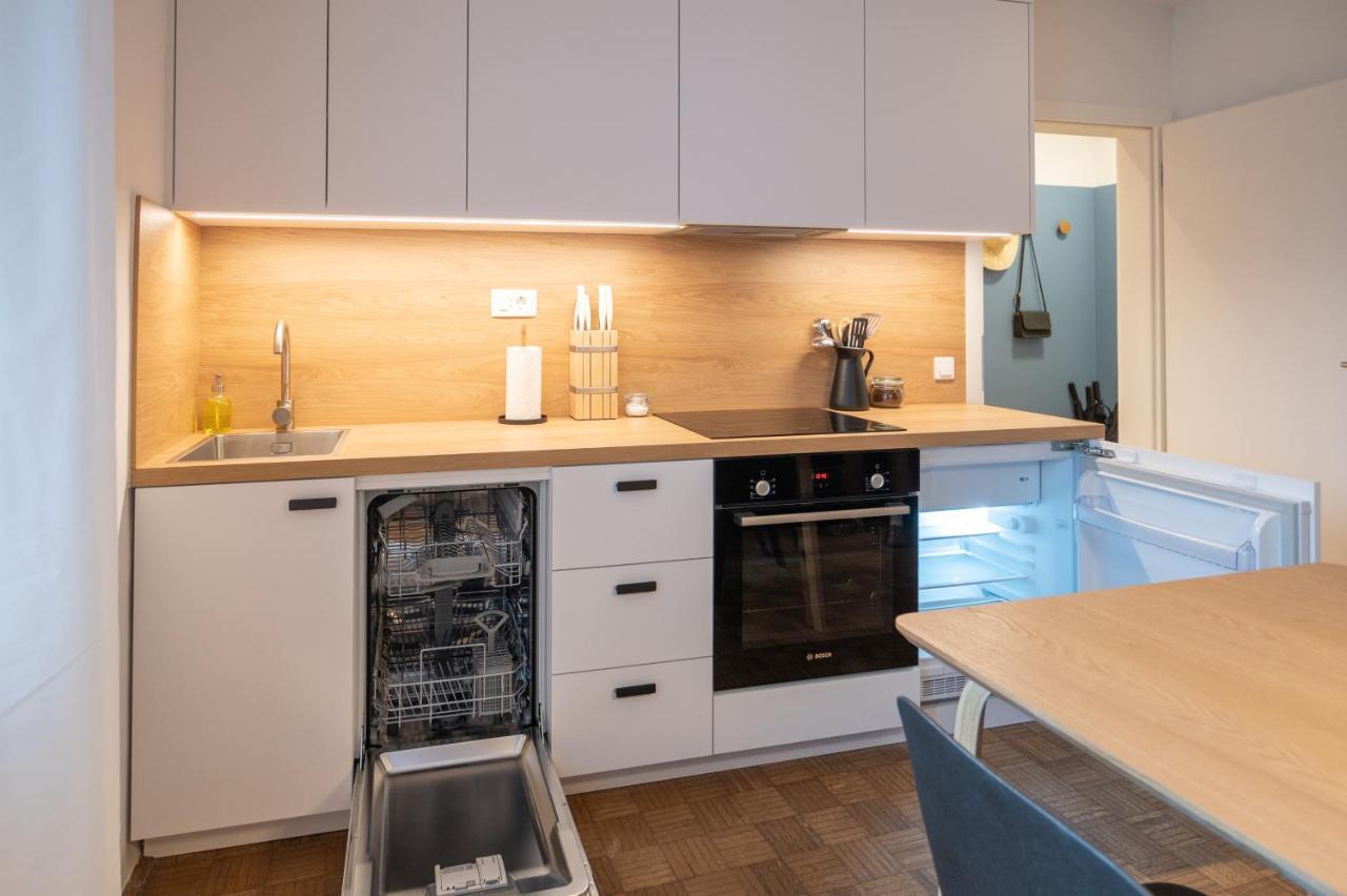 Strict City Apartments Любляна Екстериор снимка