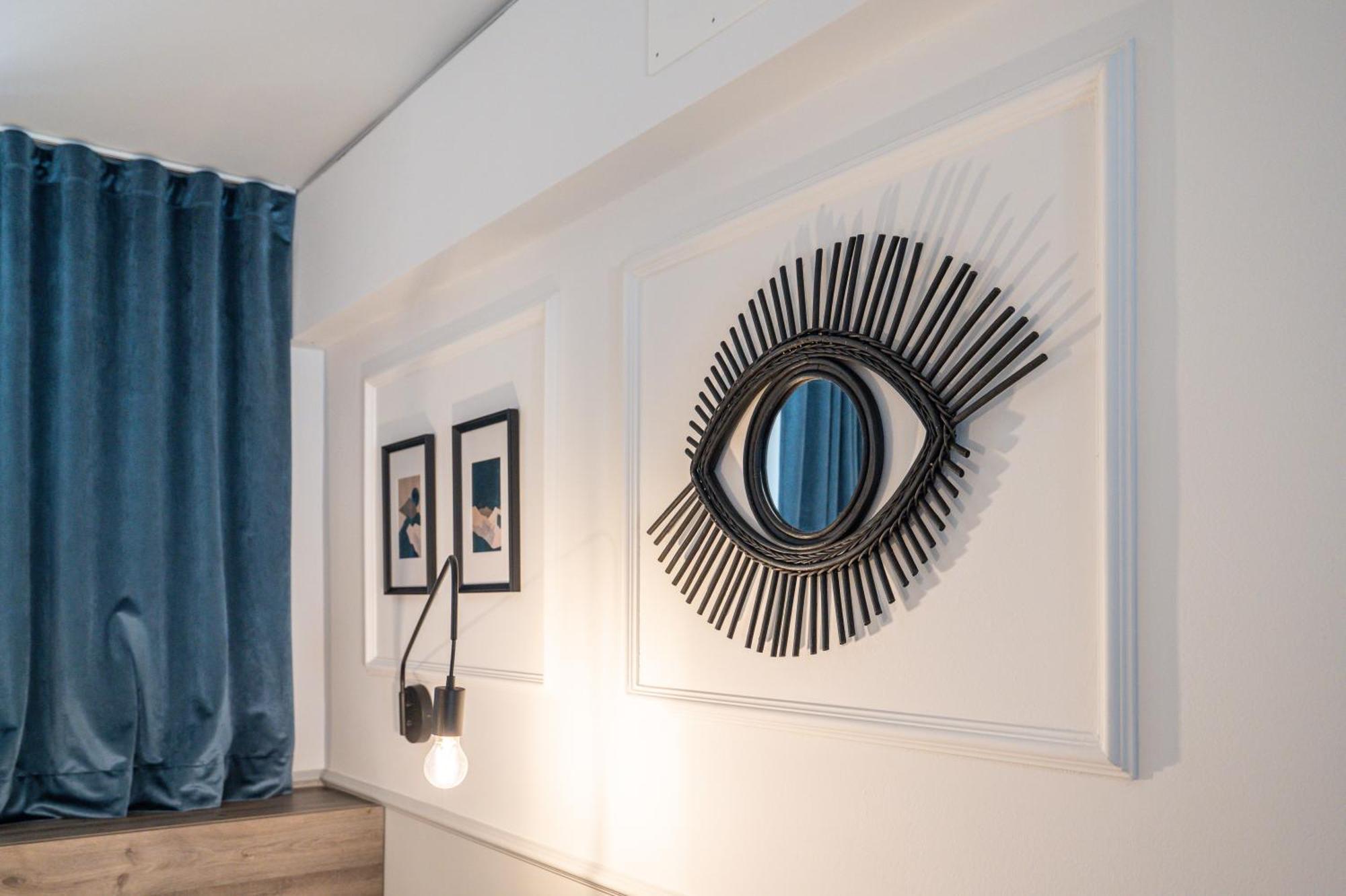 Strict City Apartments Любляна Стая снимка